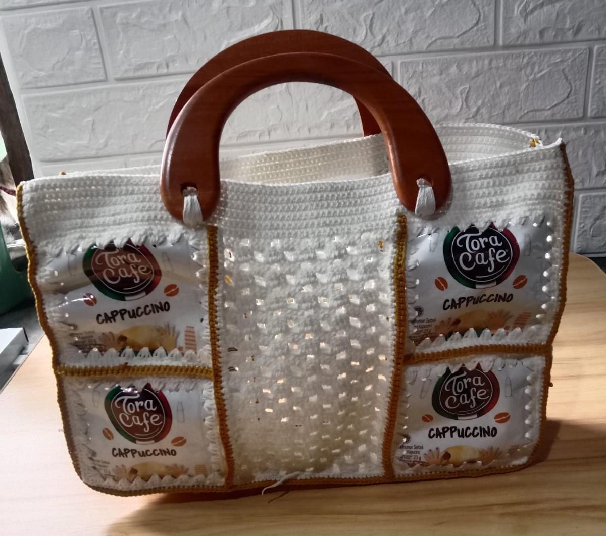 Tas Rajutan Handmade: Fashion yang Berkarakter